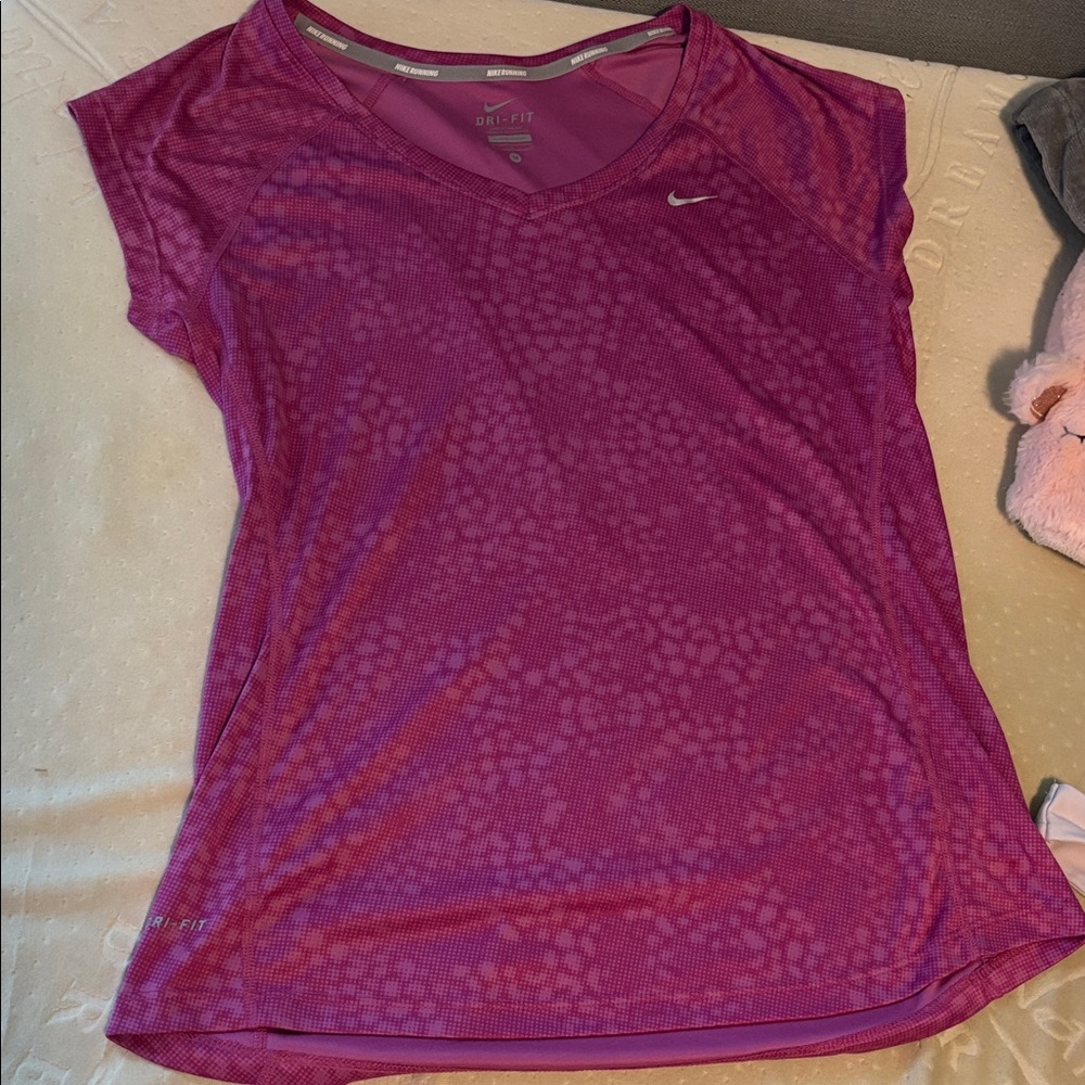 Nike Women's Vivid Pink Short Sleeve Tee
